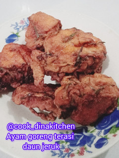 Foto resep Ayam Goreng Terasi Daun Jeruk