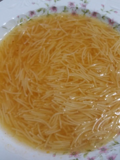 Una foto de Sopa de fideos del cocido