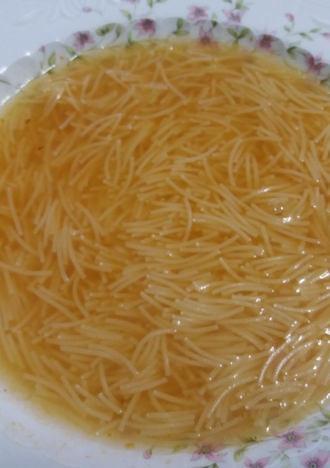 Una foto de Sopa de fideos del cocido