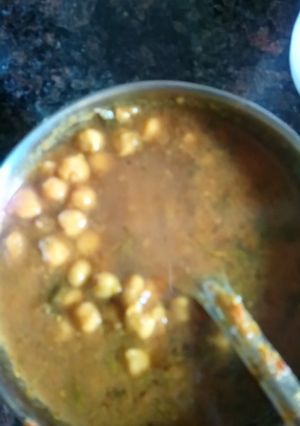 छोले की सब्जी (chole ki sabzi recipe in Hindi) रेसिपी मुख्य फोटो