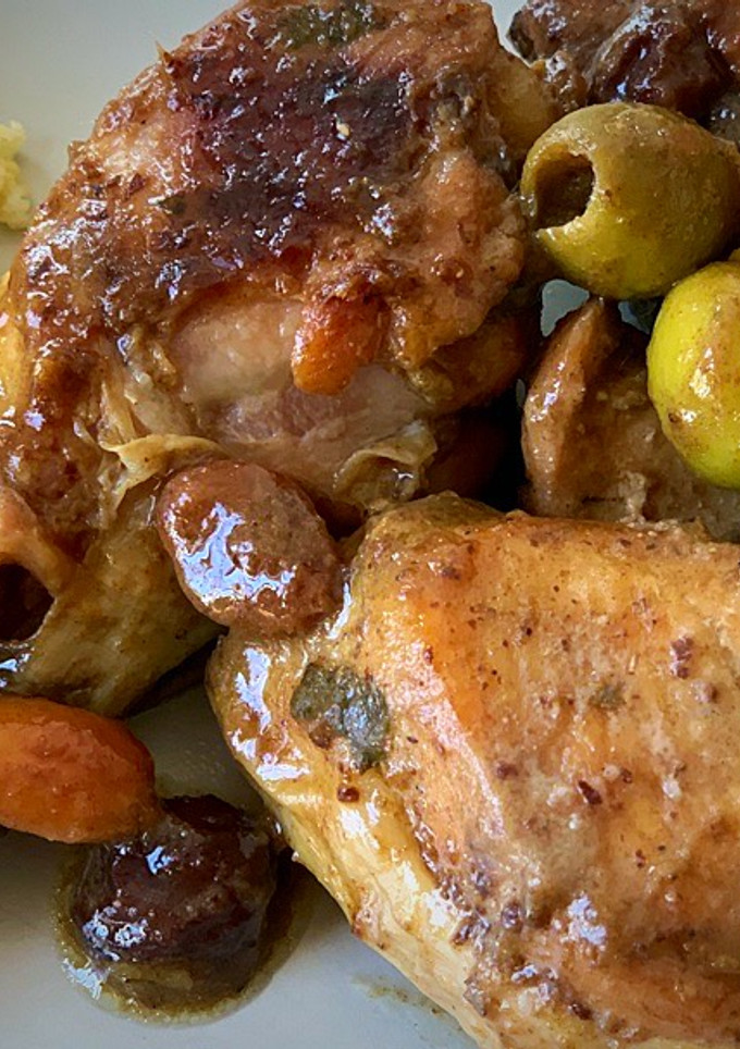 Una foto de Pollo moruno