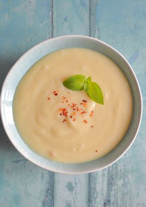 A picture of Honey Parsnip Soup.