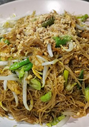 รูปของ หมี่ขาวผัดไข่ใส่กากหมู
