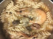 Una foto de fusilli con chorizo
