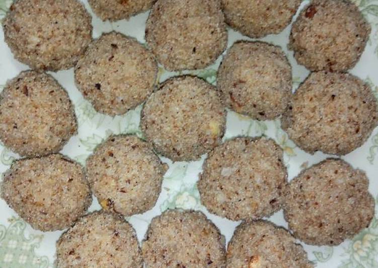 Rava Laddoo using sugar syrup