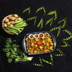 A picture of Aloo Matar (semi dry).