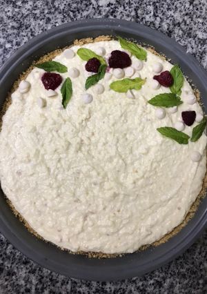 Una foto de Tarta de frambuesas con mousse de chocolate blanco