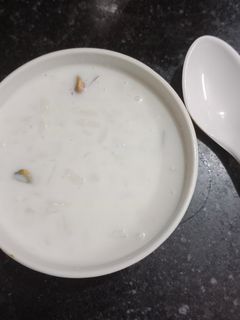 દૂધ પૌઆ (Dudh Poha Recipe In Gujarati) રેસીપી મુખ્ય ફોટો