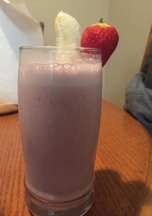 Una foto de Licuado de fresa y banana