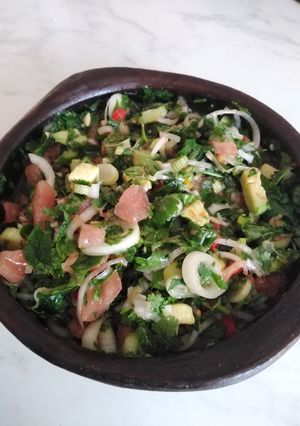 Una foto de Pebre con Palta