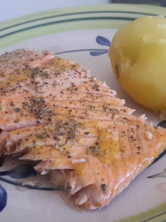 Una foto de Salmón a la mostaza