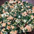 Revuelto de espinacas, salmón y queso feta