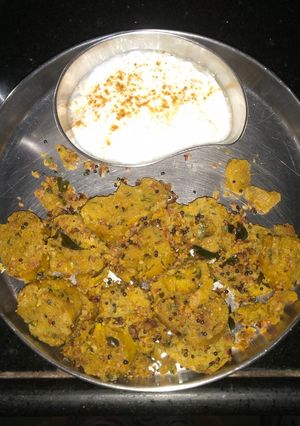 A picture of Jowar muthia.