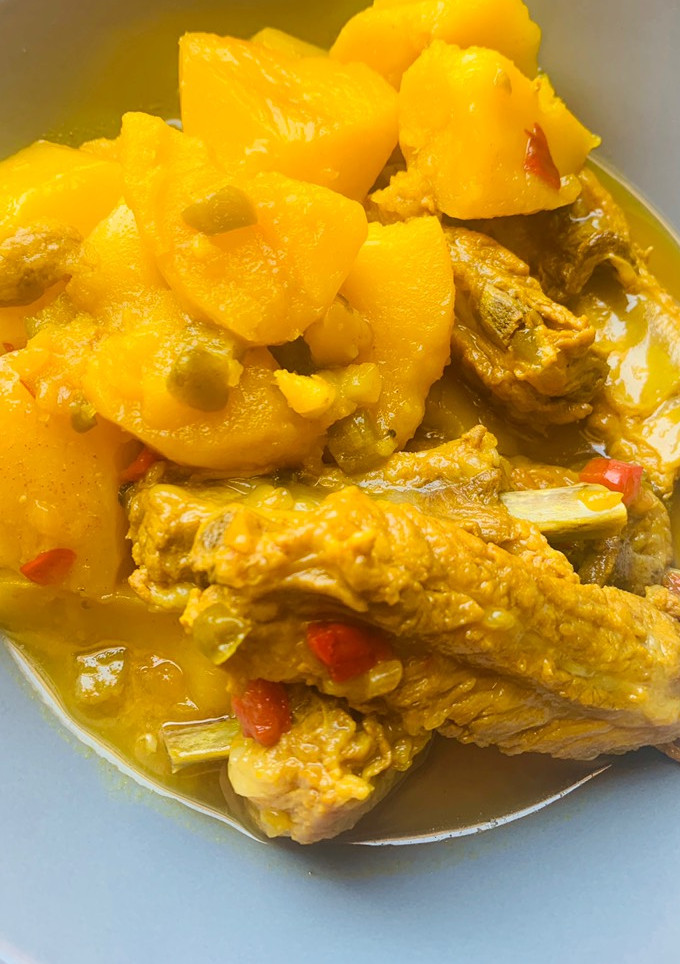 Una foto de Patatas guisadas con costillas
