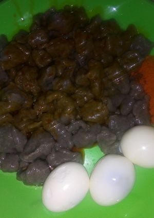A picture of Dan wake da manja da kwai.