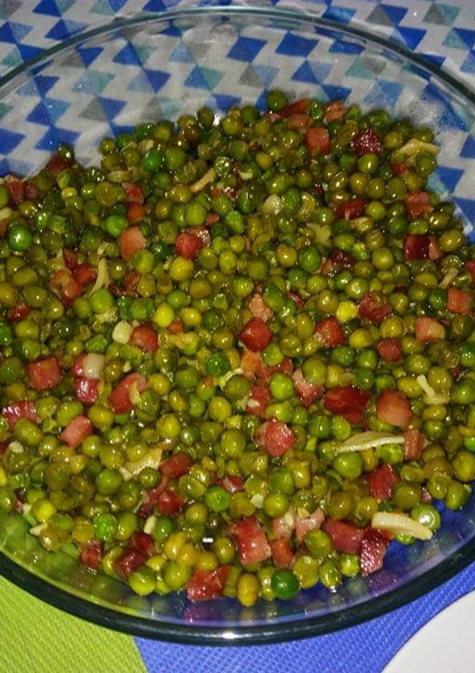 Una foto de Guisantes con jamón