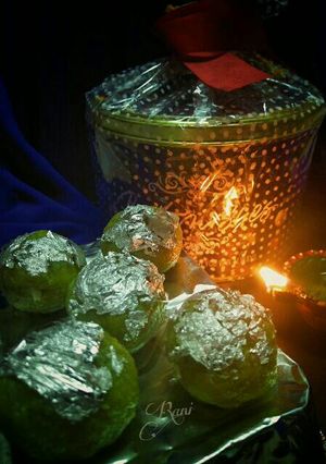 A picture of Lauki coconut ladoo.