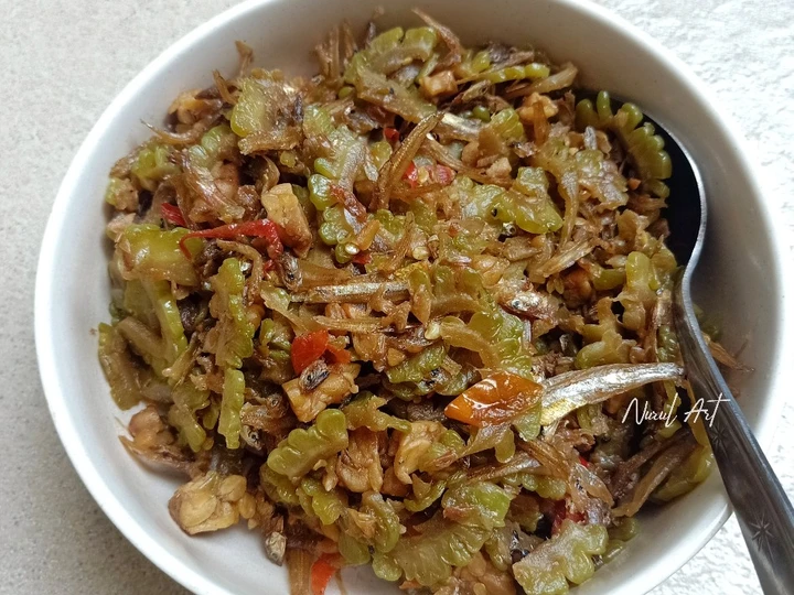 Langkah Mudah untuk Membuat Resep Tumis Pare Tempe asin Teri yang Lezat Sekali Anti Ribet, Menggugah Selera