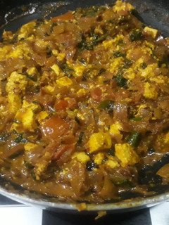 पनीर भुर्जी (paneer bhurji recipe in Hindi) रेसिपी मुख्य फोटो