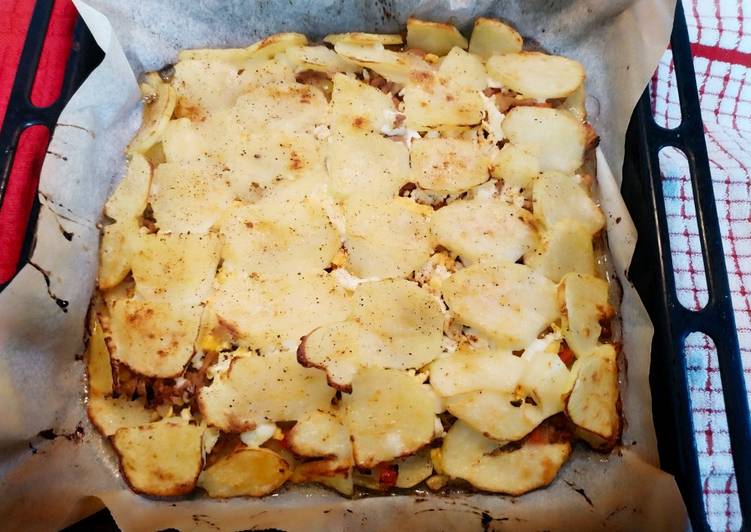 Pastel de papas en rodajas