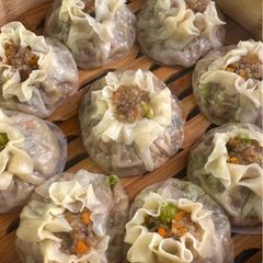 A picture of Sticky Rice Lamb Siu Mai (糯米羊肉烧卖).