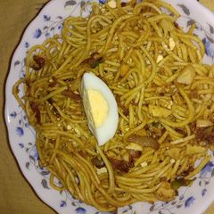 Egg noodles A picture of Egg noodles.