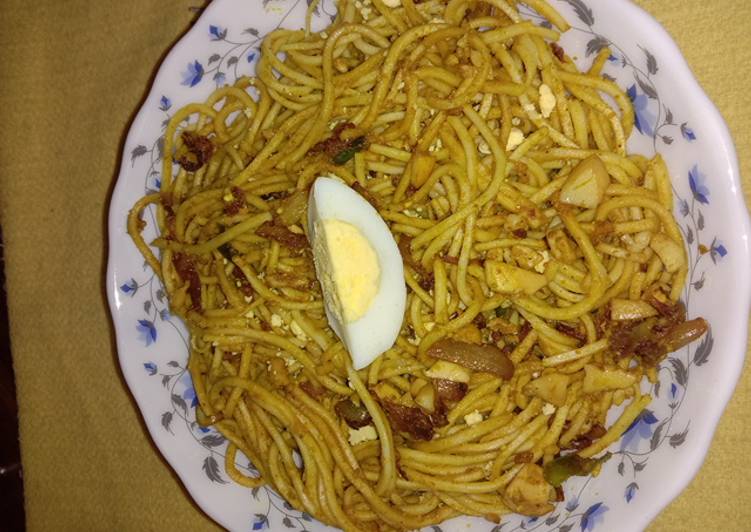 Egg noodles