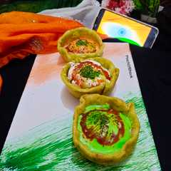 तिरंगे दही वड़े (Tirange Dahi vade recipe in hindi)-レシピのメイン写真