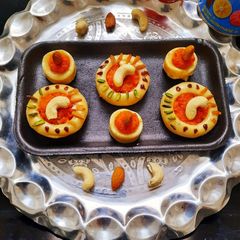 A picture of Carrot stuffed Peda.