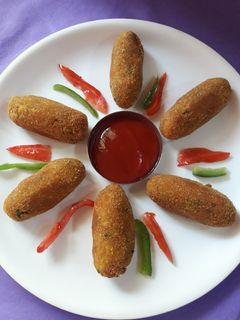 सोया वेज बुलेट (Soya veg bullet recipe in hindi) रेसिपी मुख्य फोटो