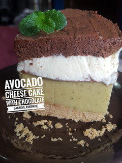 Foto resep Avocado Cheese Cake with Chocolate Ganache