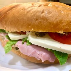 A picture of Big Sandwich.