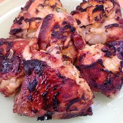 A picture of Garlic Ginger Chicken Thighs.