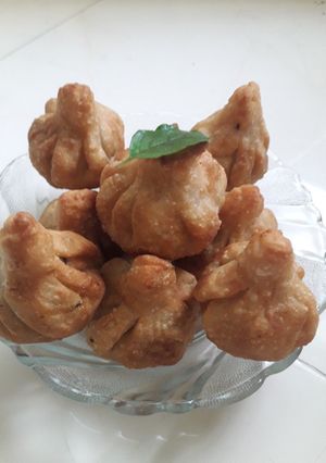 पंचखाद्य मोदक (panchkhadya modak recipe in marathi) रेसिपी चे मुख्य फोटो 