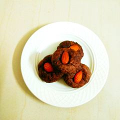 A picture of Healthy Chocolate and Ragi cookies.