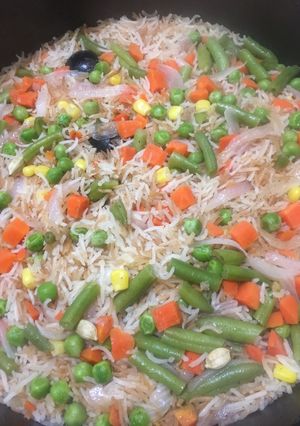 صورة لوصفة رز حبة بحبة بالخضار