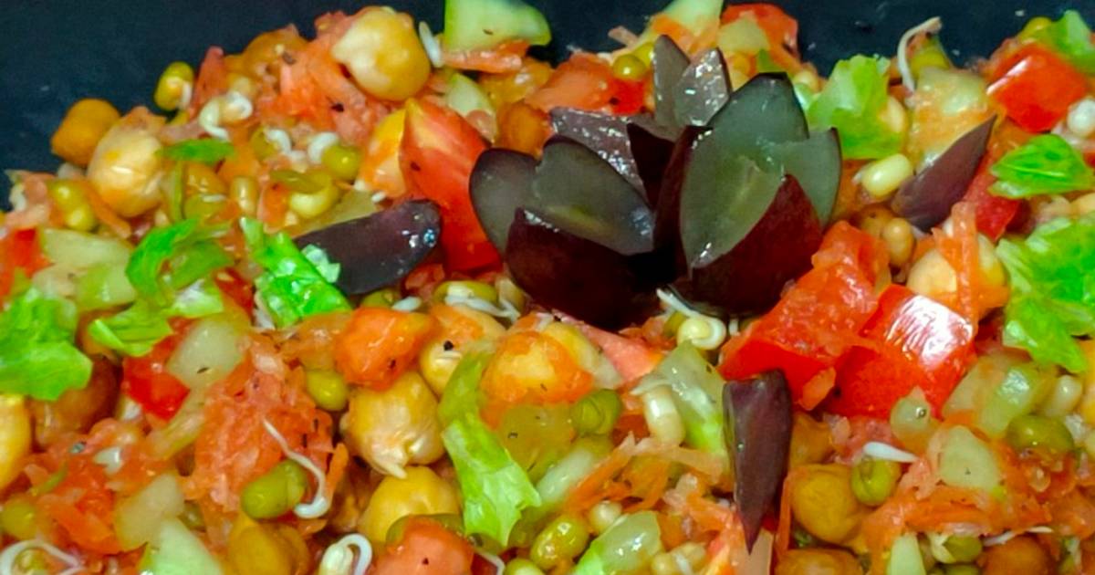 Lunchbox Vegetable Salad Recipe by Senguttuvan Subburathina - Cookpad