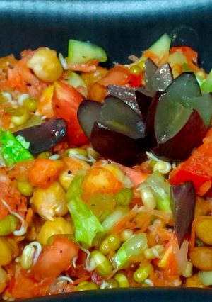 A picture of Mix sprouts vegetables salad.
