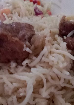 A picture of بیف یخنی پلاؤ.