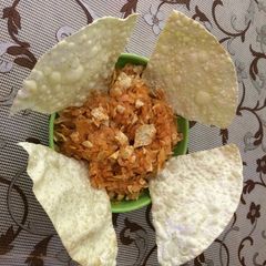 A picture of Papad poha.