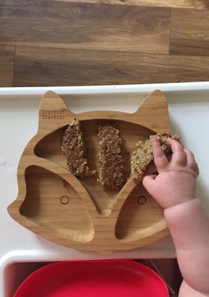 A picture of Quick and easy savoury oat biscuits.
