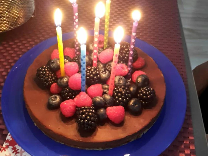 Easy Steps Prepare Recipes Creamy chocolate cake the So Delicious Appealing.