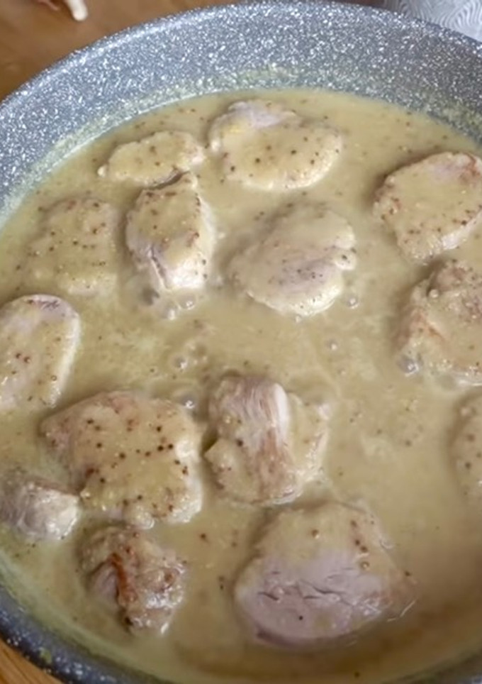 Una foto de Solomillo de cerdo a la mostaza y miel
