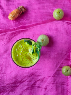 આમલા પંચ (Amla punch Recipe in Gujarati) રેસીપી મુખ્ય ફોટો