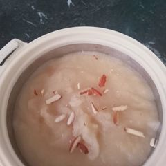 A picture of Suji ka Halwa.
