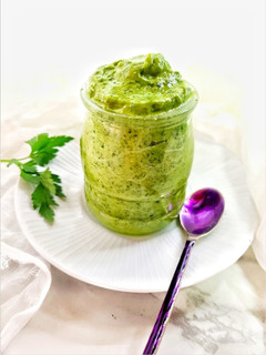 Una foto de Aderezo de cilantro y aguacate