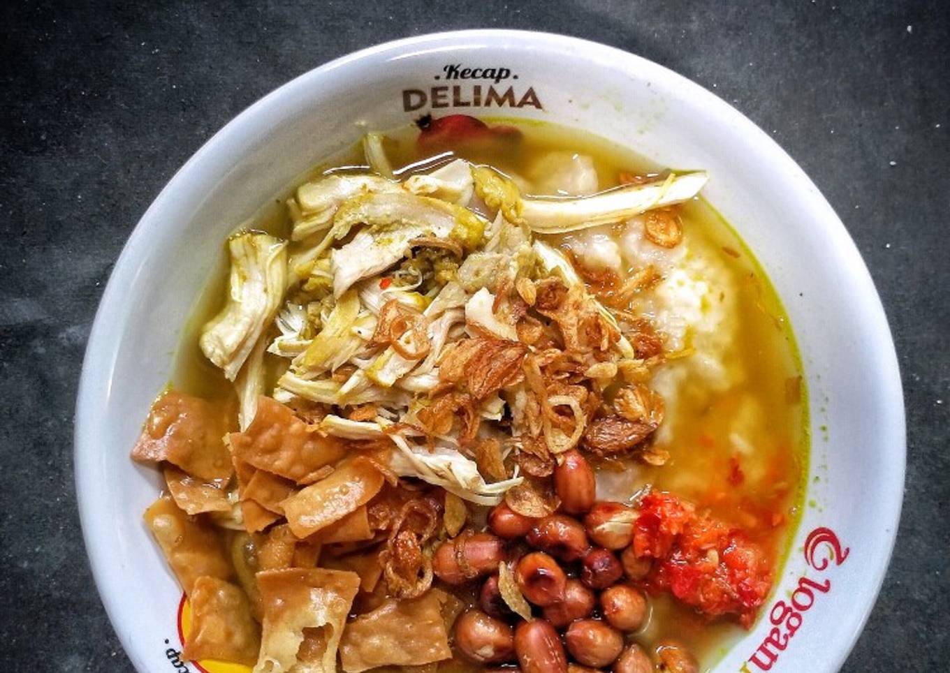 Bubur Ayam Kuah Kuning (bubur dari nasi sisa semalam)
