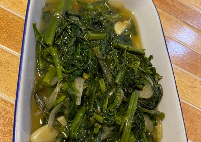 Cara Gampang Menyiapkan Cah kangkung maknyuss. yang Menggugah Selera
