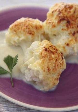 A picture of Cauliflower gratin with healthy béchamel sauce recipe.