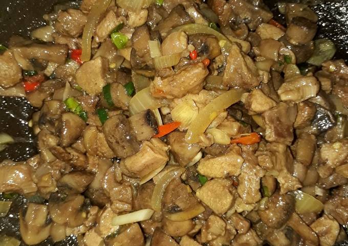 Ayam Jamur Saus Tiram